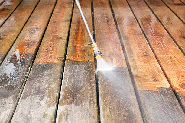 Best Pool Deck Cleaning  in Meadowbrook, CA